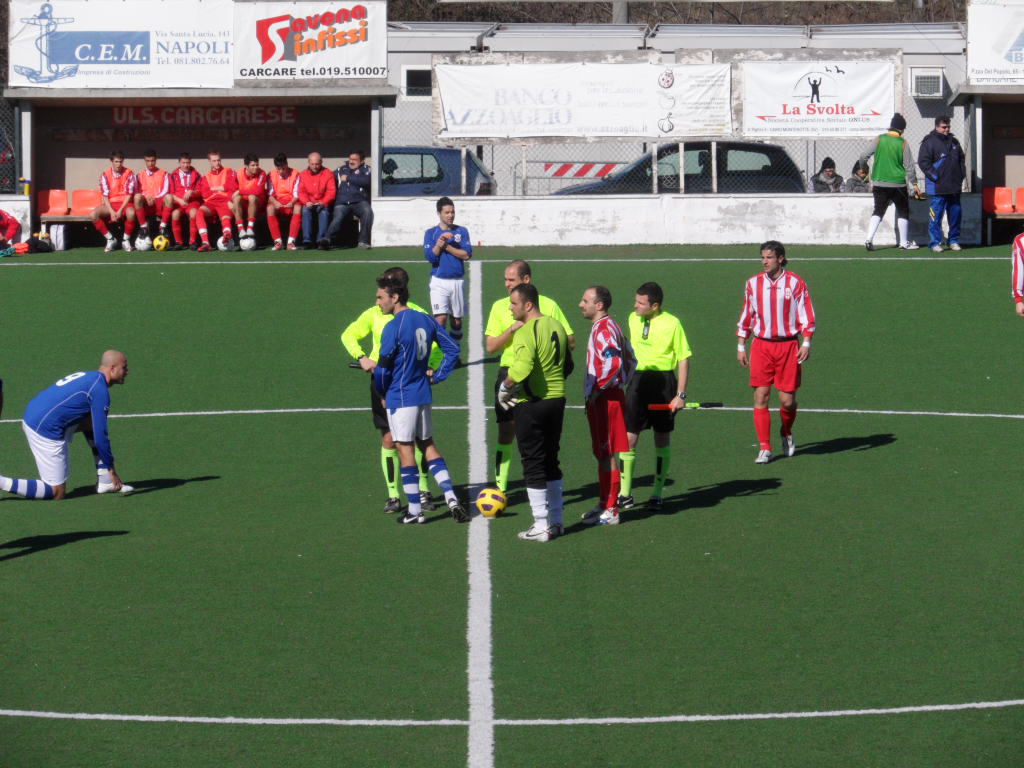 pronti per il calcio d' inizio